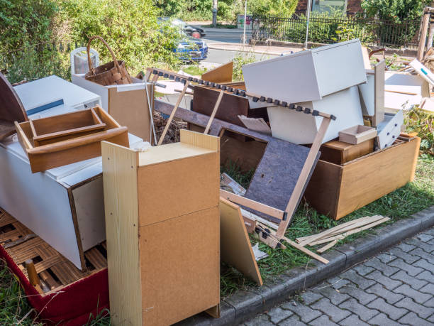 Best Construction Debris Removal  in Upper Brookville, NY